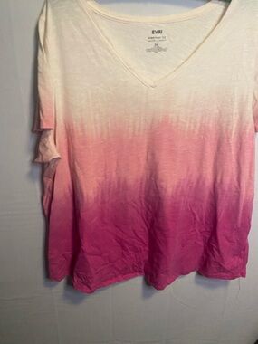 EVRI Cream to Pink Ombre V-Neck Short Sleeve Top